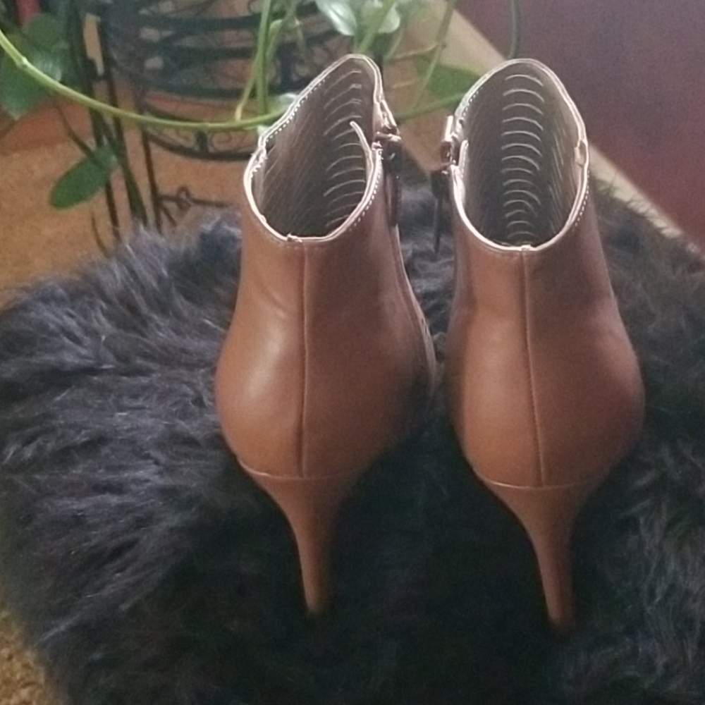 👜Brown Booties - Picture 4 of 8